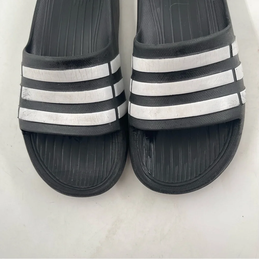 Adidas Kids Adilette -Size 6Y- Black White Comfort Shower Vacation Slide Sandals